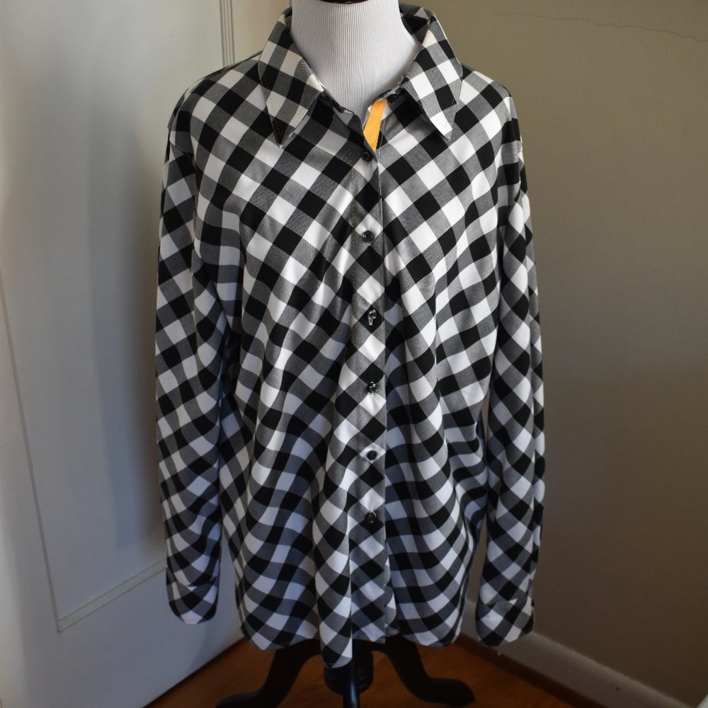 Foxcraft Wrinkle Free Black and White Shirt Blouse